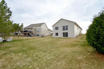 5404 Cinnamon Point, Mayer, MN 55360 - Photo 4
