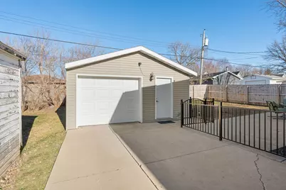 315 N Pine Avenue, Owatonna, MN 55060 - Photo 10