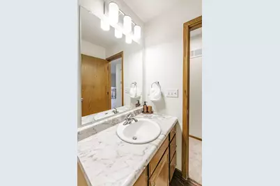 312 Cedar Ln, Montevideo, MN 56265 - Photo 8