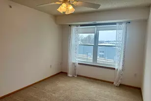 2231 Penn Pl, North Saint Paul, MN 55109 - Photo 16