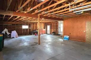 535 W 1st St, Cottonwood, MN 56229 - Photo 28