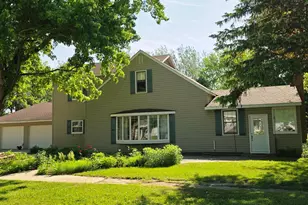 535 W 1st St, Cottonwood, MN 56229 - Photo 1