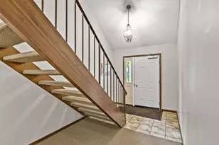 971 Heritage Ct E, Vadnais Heights, MN 55127 - Photo 2