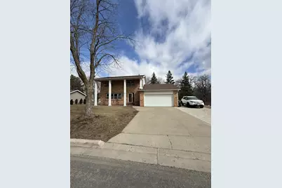 417 Meredith Road, Albert Lea, MN 56007 - Photo 2