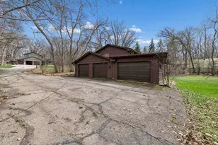2008 Indian Rd W, Minnetonka, MN 55305 - Photo 4
