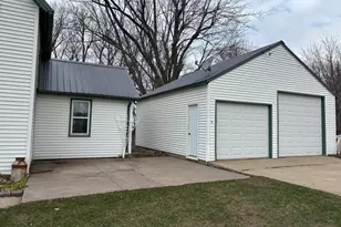 25782 180th St, Reading, MN 56165 - Photo 4