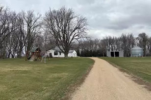 25782 180th St, Reading, MN 56165 - Photo 2