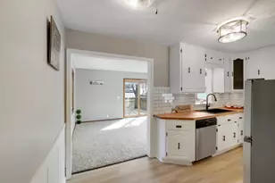 5848 Pennsylvania Ave N, Crystal, MN 55428 - Photo 4