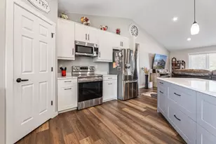 1363 Summit Dr, Winona, MN 55987 - Photo 8