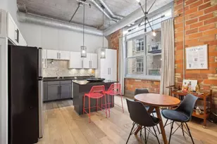 521 S 7th St, Minneapolis, MN 55415 - Photo 14