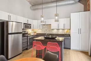 521 S 7th St, Minneapolis, MN 55415 - Photo 16