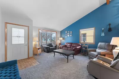 3930 Vera Cruz Avenue N, Robbinsdale, MN 55422 - Photo 2