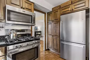 615 Narcissus Ln N, Plymouth, MN 55447 - Photo 12