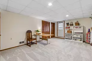 615 Narcissus Ln N, Plymouth, MN 55447 - Photo 42