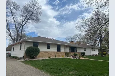 306 E 2nd Street, Minneota, MN 56264 - Photo 2