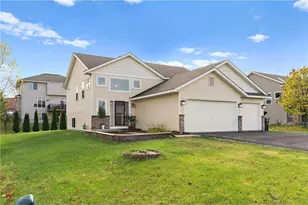 526 Hackney Ave, Shakopee, MN 55379 - Photo 1