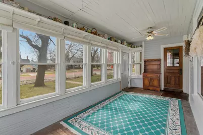 125 E 2nd Street, Blue Earth, MN 56013 - Photo 6