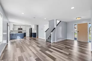 2888 Wyndam Ct, Shakopee, MN 55379 - Photo 8