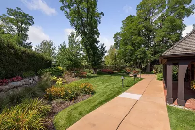 425 Carpenters Point, Wayzata, MN 55391 - Photo 110