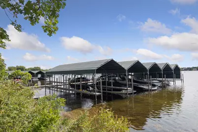 425 Carpenters Point, Wayzata, MN 55391 - Photo 8