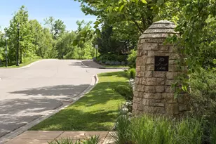 425 Carpenters Pt, Wayzata, MN 55391 - Photo 102