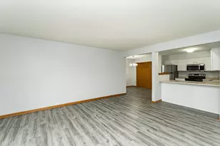 1872 Deerhaven Ln NE, Rochester, MN 55906 - Photo 4