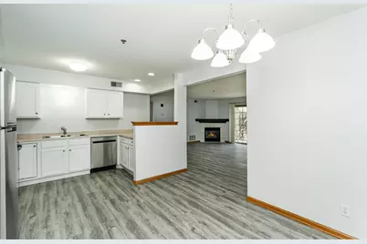 1872 Deerhaven Lane NE #8, Rochester, MN 55906 - Photo 8