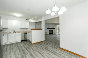 1872 Deerhaven Ln NE, Rochester, MN 55906 - Photo 8