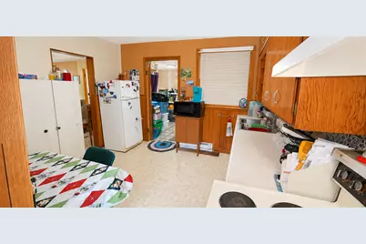 131 E Schlieman Avenue, Appleton, MN 56208 - Photo 4