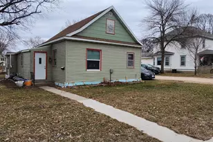 131 E Schlieman Ave, Appleton, MN 56208 - Photo 1