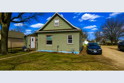131 E Schlieman Avenue, Appleton, MN 56208 - Photo 2