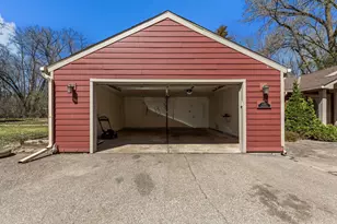 6180 Chaska Rd, Excelsior, MN 55331 - Photo 24