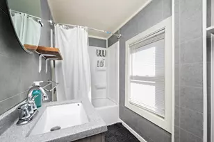 970 Geranium Ave E, Saint Paul, MN 55106 - Photo 16