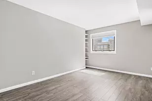66 9th St E, Saint Paul, MN 55101 - Photo 12
