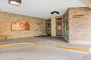 66 9th St E, Saint Paul, MN 55101 - Photo 28