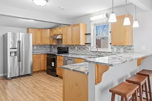 8155 Wentworth Ave S, Bloomington, MN 55420 - Photo 6