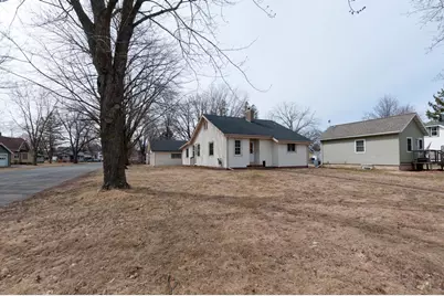 132 Couture Avenue, Rice Lake, WI 54868 - Photo 2