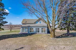 5690 County Road 10 N, Waconia, MN 55387 - Photo 2