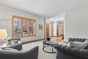 2140 Stone Creek Dr, Chanhassen, MN 55317 - Photo 18