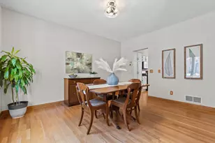 2140 Stone Creek Dr, Chanhassen, MN 55317 - Photo 14