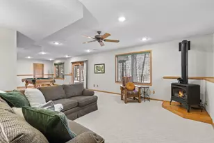 2140 Stone Creek Dr, Chanhassen, MN 55317 - Photo 32