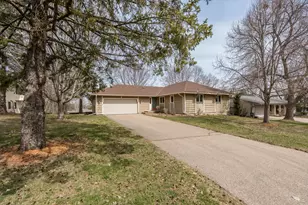 502 Highland Dr, Chanhassen, MN 55317 - Photo 38