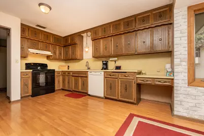 502 Highland Drive, Chanhassen, MN 55317 - Photo 6