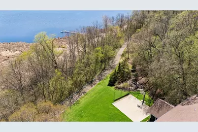 1750 Lucy Ridge Court, Chanhassen, MN 55317 - Photo 6