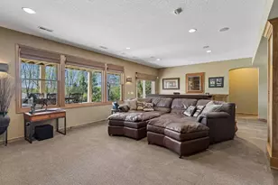 1750 Lucy Ridge Ct, Chanhassen, MN 55317 - Photo 54