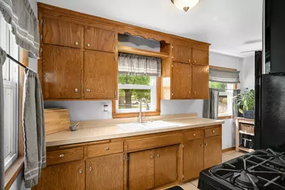 7025 47th Avenue N, Crystal, MN 55428 - Photo 10