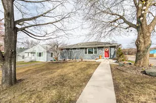 4801 E Upland Crest, Columbia Heights, MN 55421 - Photo 2