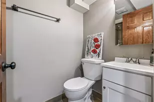 3919 Tyler St NE, Columbia Heights, MN 55421 - Photo 32