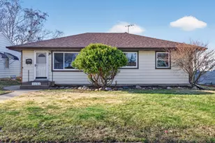 1592 Hoyt Ave E, Saint Paul, MN 55106 - Photo 2