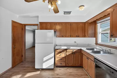 1592 Hoyt Avenue E, Saint Paul, MN 55106 - Photo 10